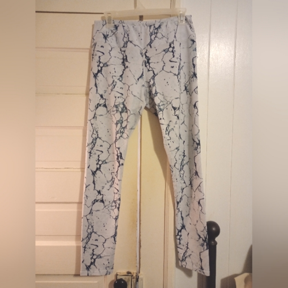 The Free Yoga Cecile Performance Leggings